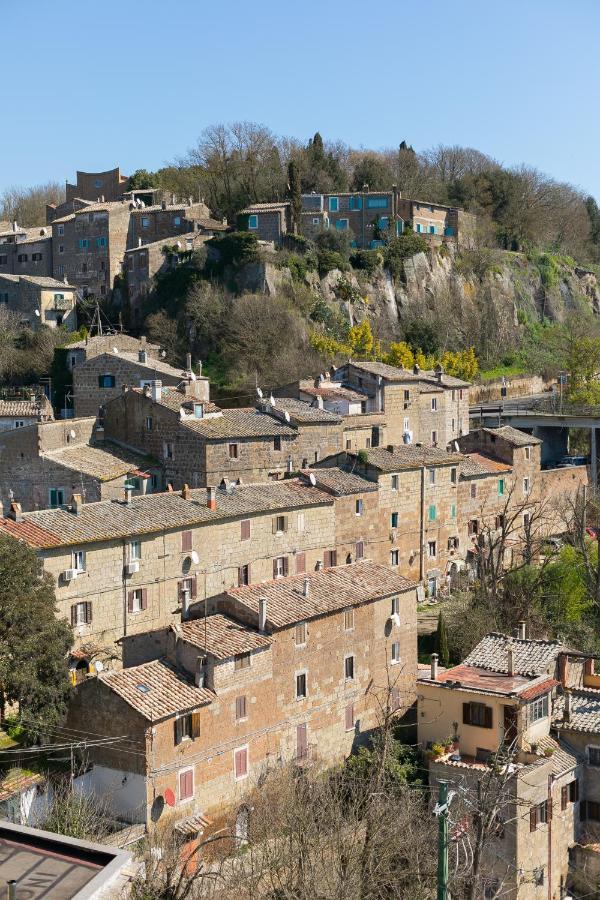 Opera Suites - Le Notti Bianche Calcata Εξωτερικό φωτογραφία
