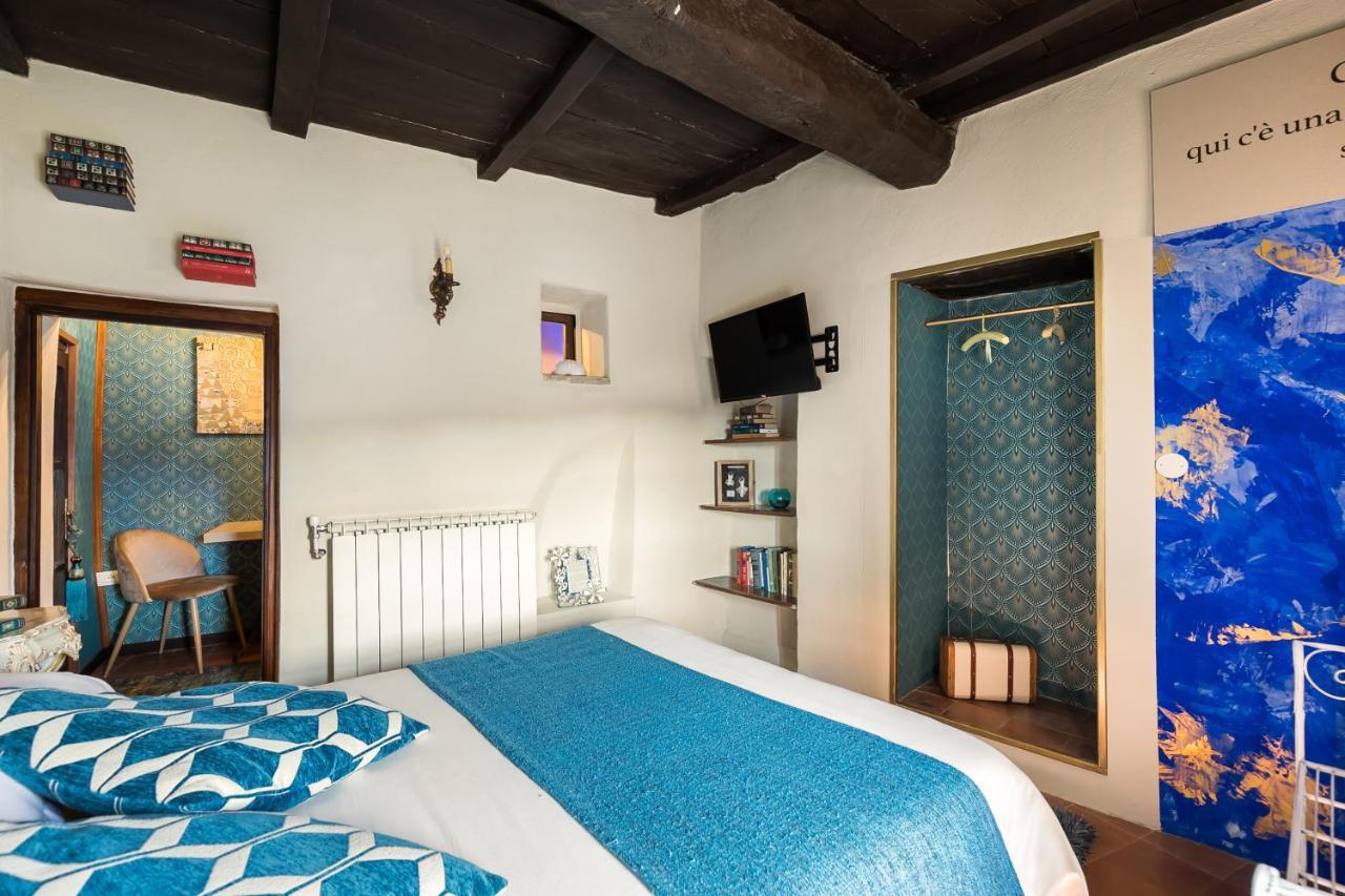 Opera Suites - Le Notti Bianche Calcata Εξωτερικό φωτογραφία